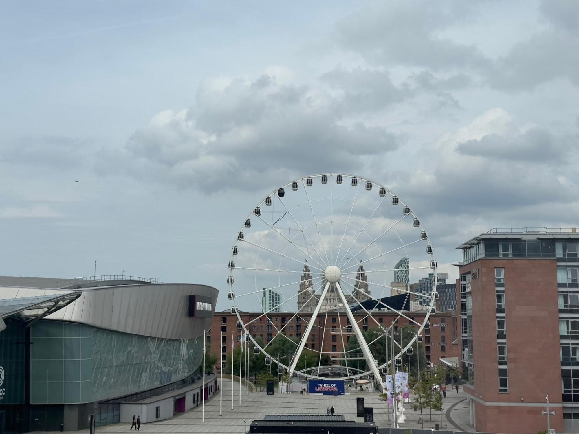 Monarchs Quay Arena By Happy Days Apartment Liverpool